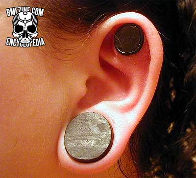 File:Outer Conch Piercing-3.jpg