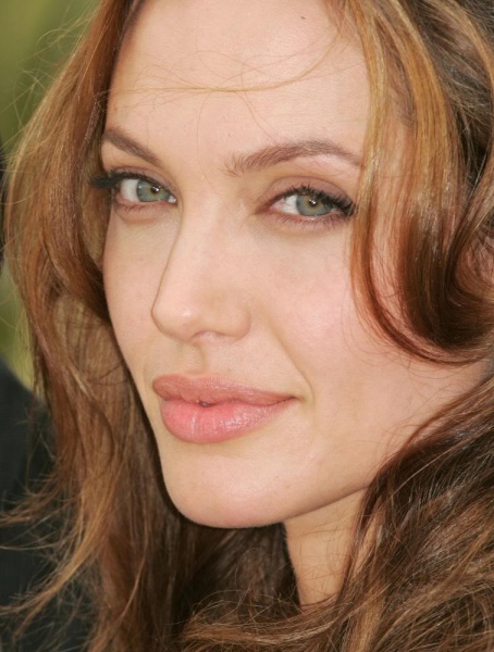 File:Angelina.jpg